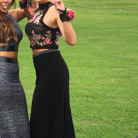 Sherri Hill prom dress! - Picture 1 of 3